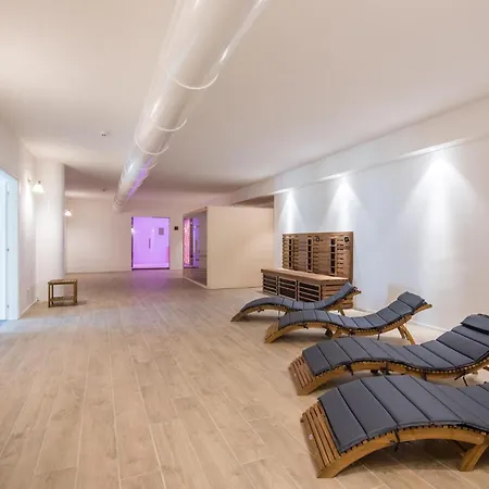 Apartment In With Heated Swimming Pool *